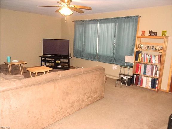 5th image of 7451 Hooverdale St
