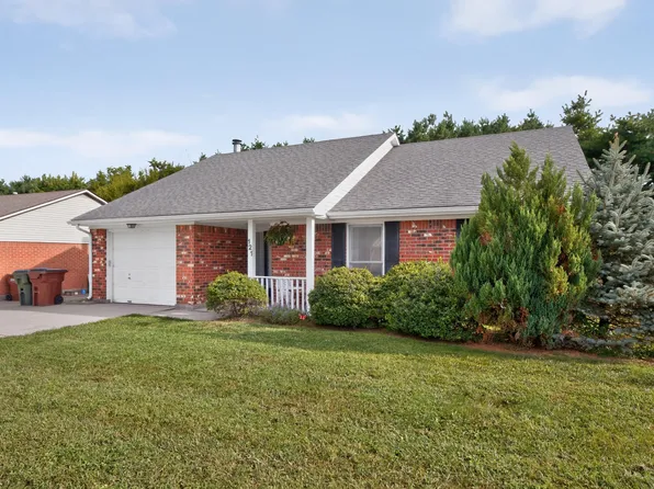 121 Chestnut Ln, Versailles, KY 40383