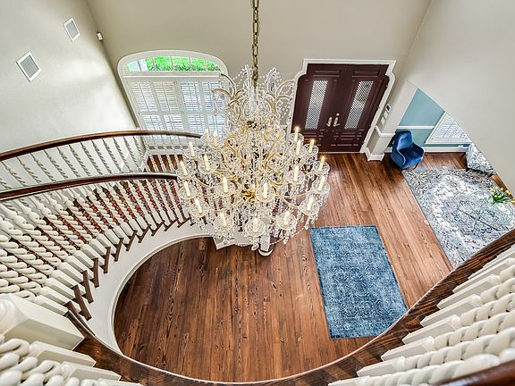 4th image of 8912 Chalk Knoll Dr
