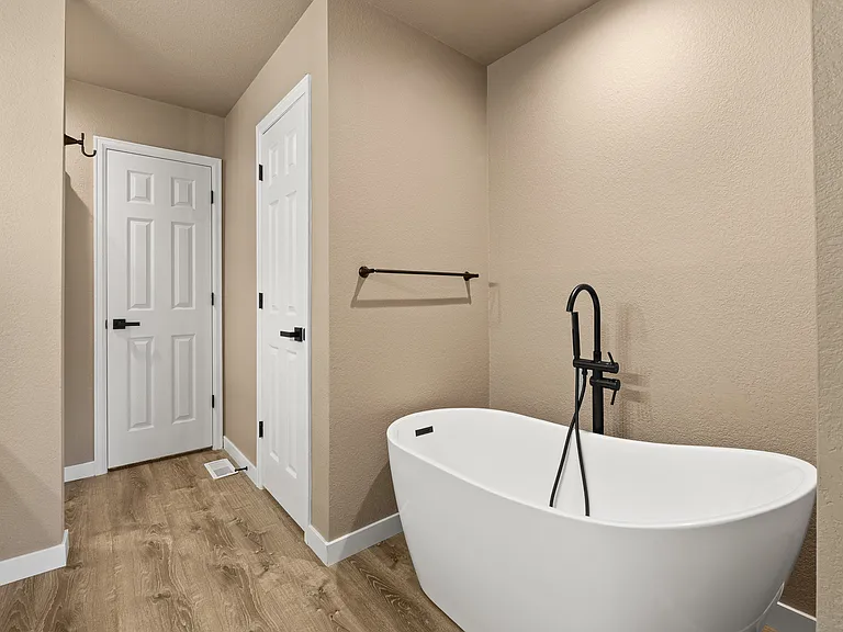 250 Rock Bridge Ln — Photo 33
