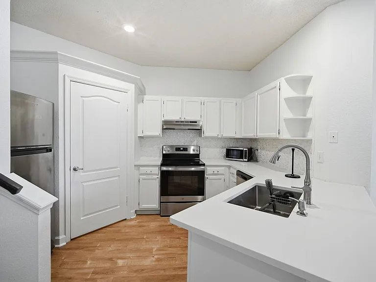 604 Seascape Way — Photo 12