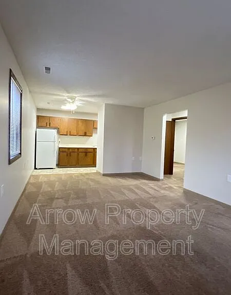 11141 N 137th St #61 — Photo 2