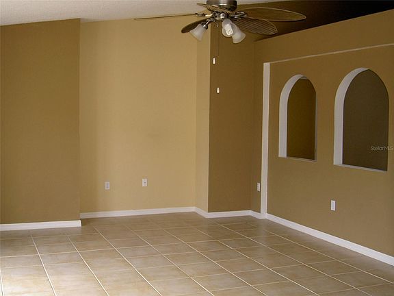 3rd image of 12942 Bridleford Dr