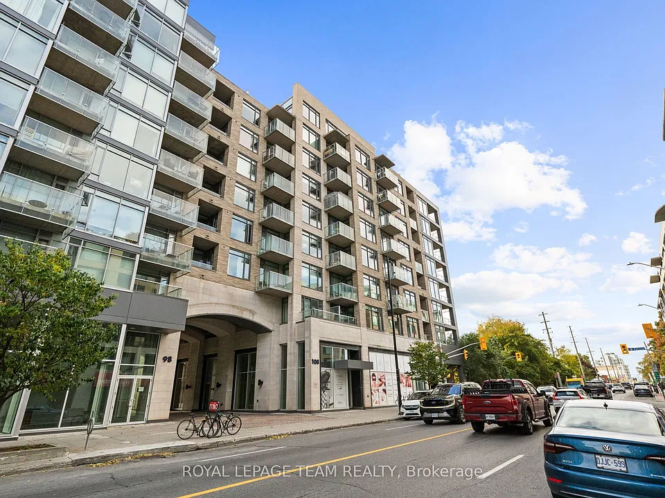 108 Richmond Rd #702