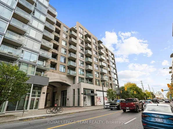 108 Richmond Rd #702, Ottawa, ON K1Z 0B3