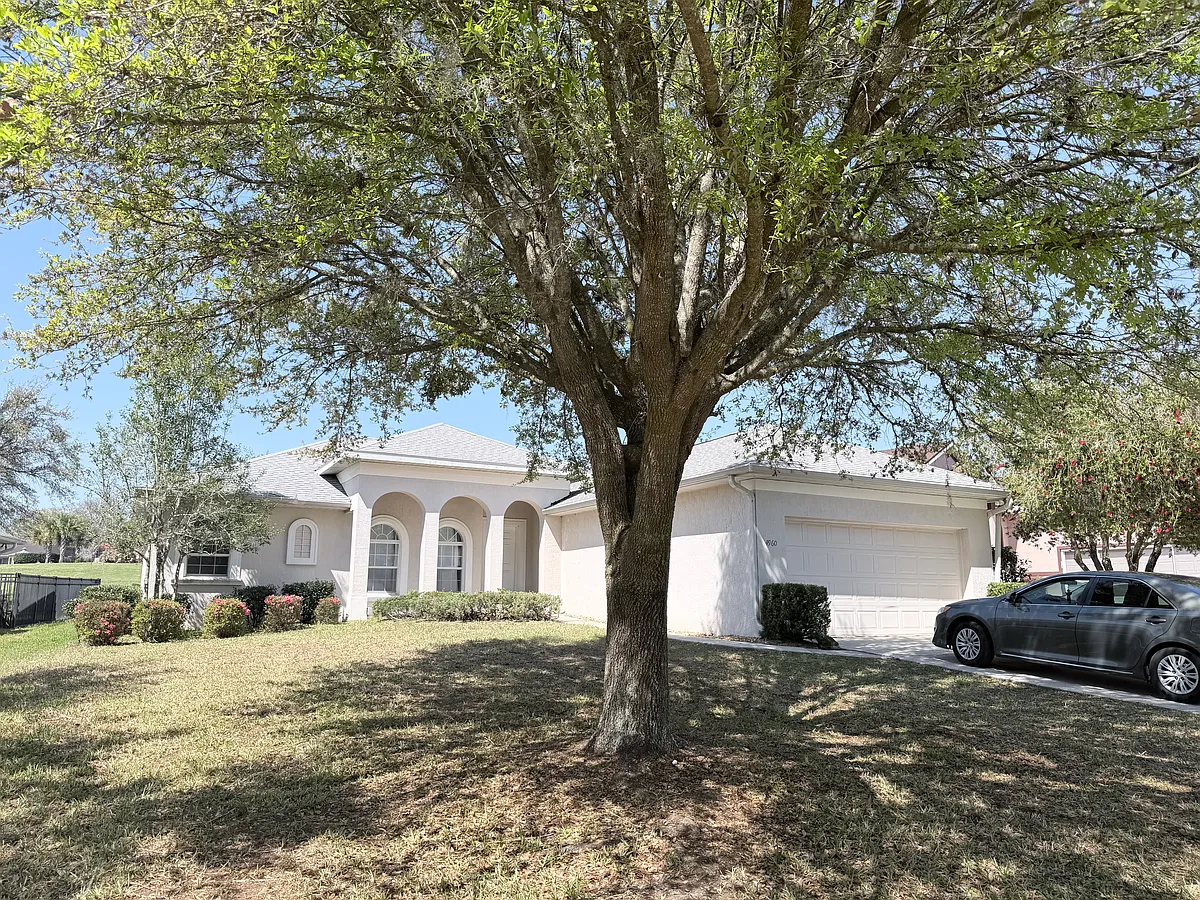 Building Photo - 4960 SW 63rd Loop