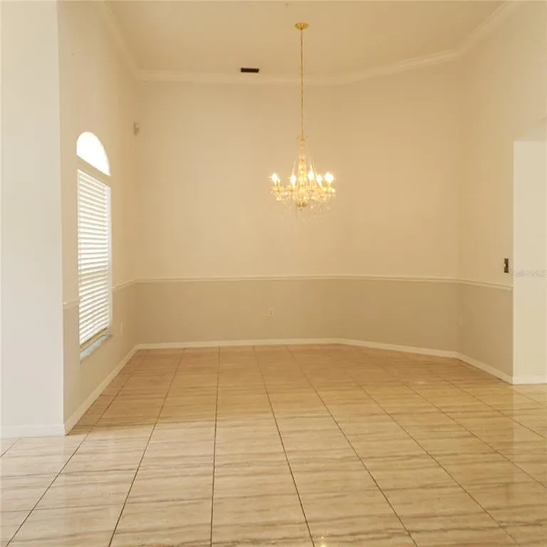 4 bed, 3.0 bath, 2876 sqft, $3,695 — Photo 3