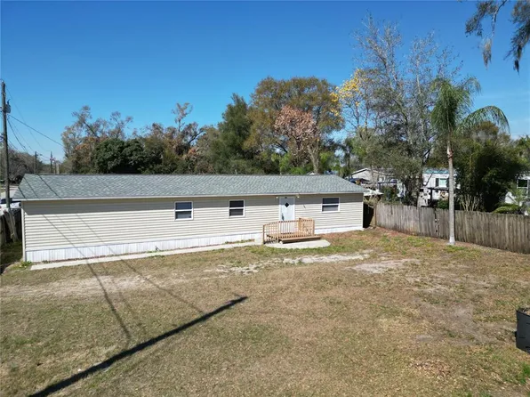 901 S Kingsway Rd, Seffner, FL 33584
