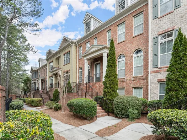 1744 Breyerton Dr, Atlanta, GA 30329