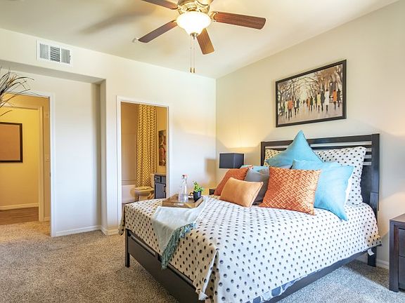 Large Bedroom with Ensuite Bathroom