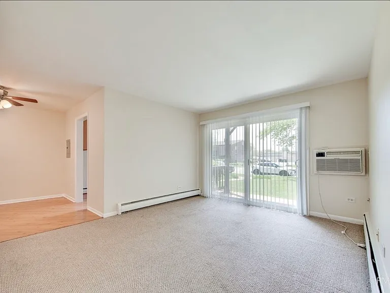 337 N Carter St #101 — Photo 12