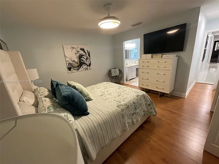 14573 SW 98th Ter — Photo 11
