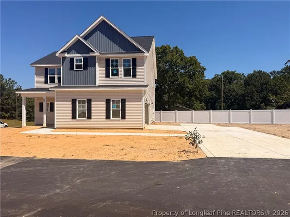 121 Aden Ct, Southern Pines, NC 28387