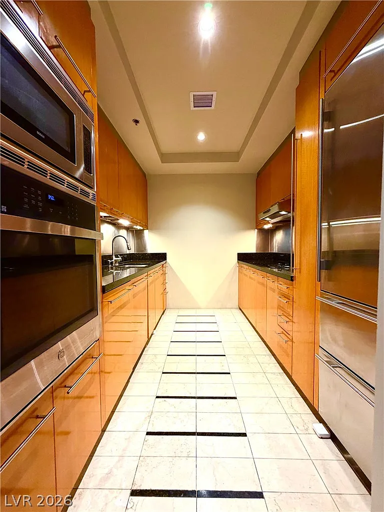 2 bed, 2.0 bath, 1100 sqft, $2,545 — Photo 1