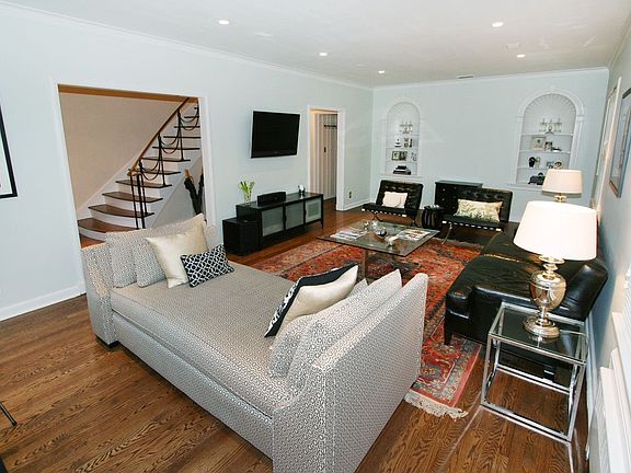 2nd image of 13 Claremont Dr