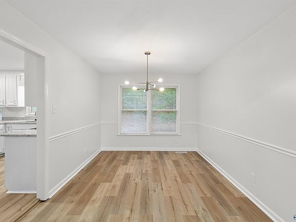 5th image of 14030 Astalot Dr SE