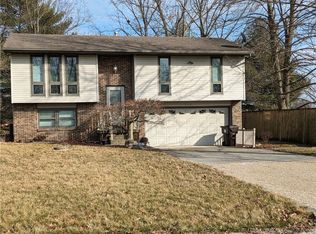 3312 S Greenview Dr, Decatur, IL 62521