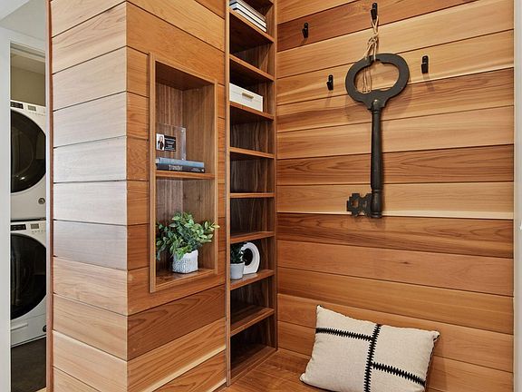 3rd image of 516 Grace St