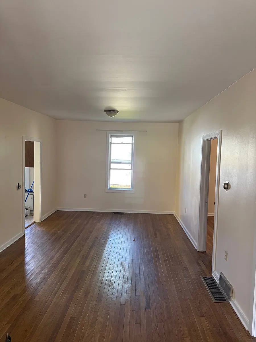 Building Photo - 416 Wren Way