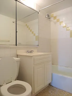 Rented by Green Home NY Realty LLC | media 13