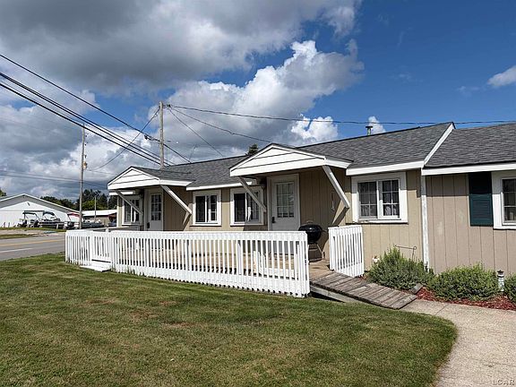 4th image of 6344 W Houghton Lake Dr #9
