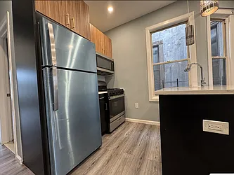 486 Mercer Street, #3L