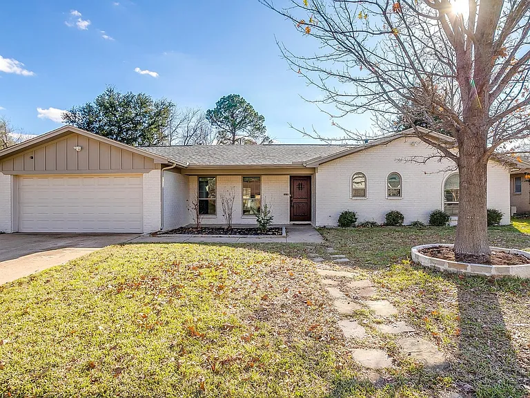 1812 Winchester Way — Photo 5
