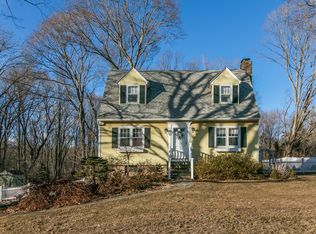 2651 Boston Post Rd, Guilford, CT 06437