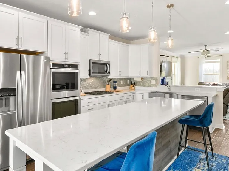 3321 Stone Barn Dr — Photo 20