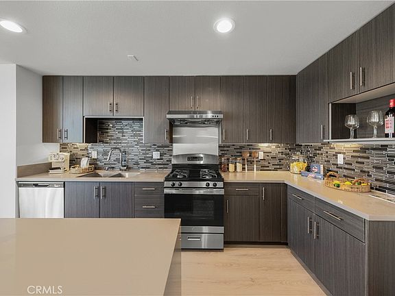 2nd image of 168 S Monterey St #508