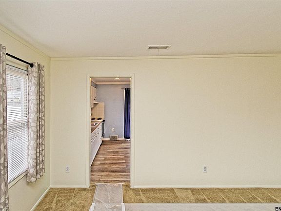 4th image of 21 Loralee Dr