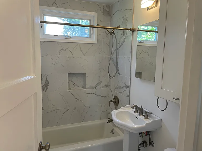 100 Glenview Dr — Photo 13
