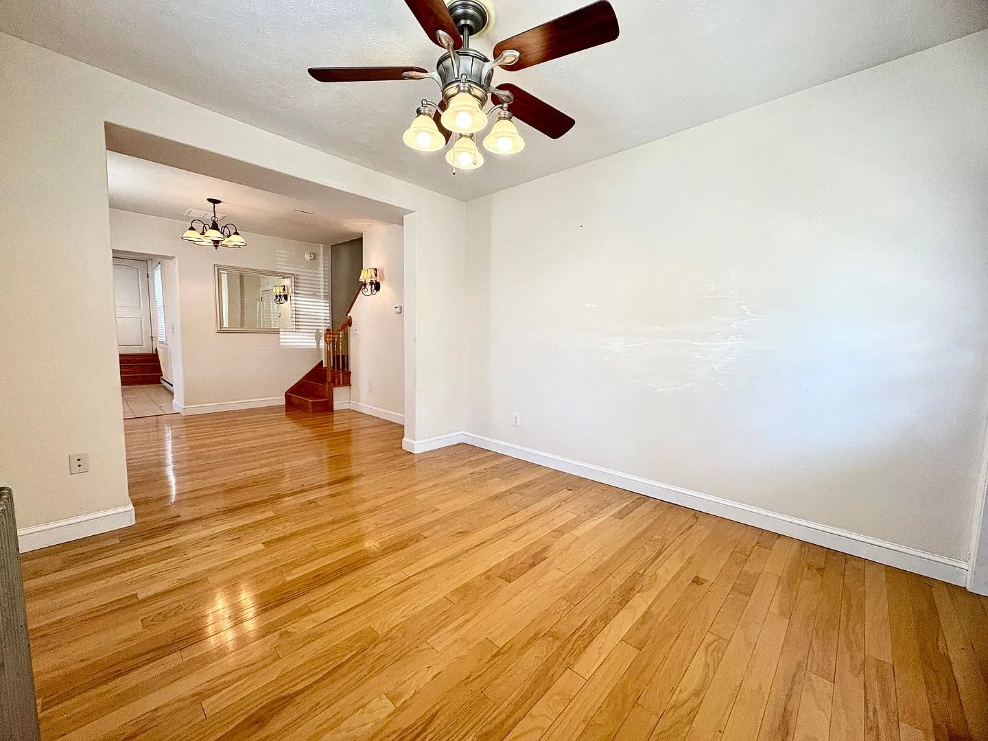 2 Bedroom 1.5 Bathroom with bonus room in Hershey! — Photo 4