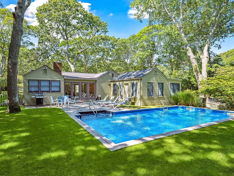 60 Aspatuck Rd — Photo 22