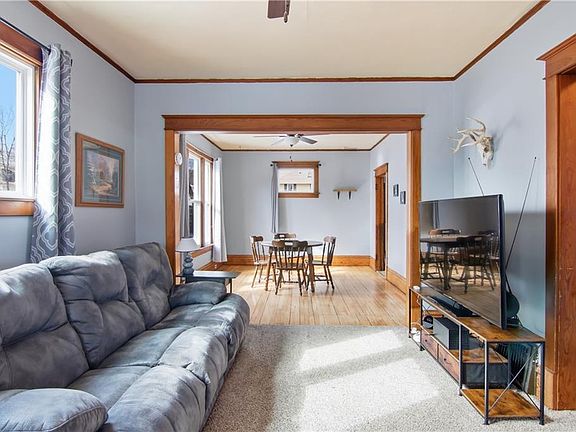 3rd image of 626 Spring Street