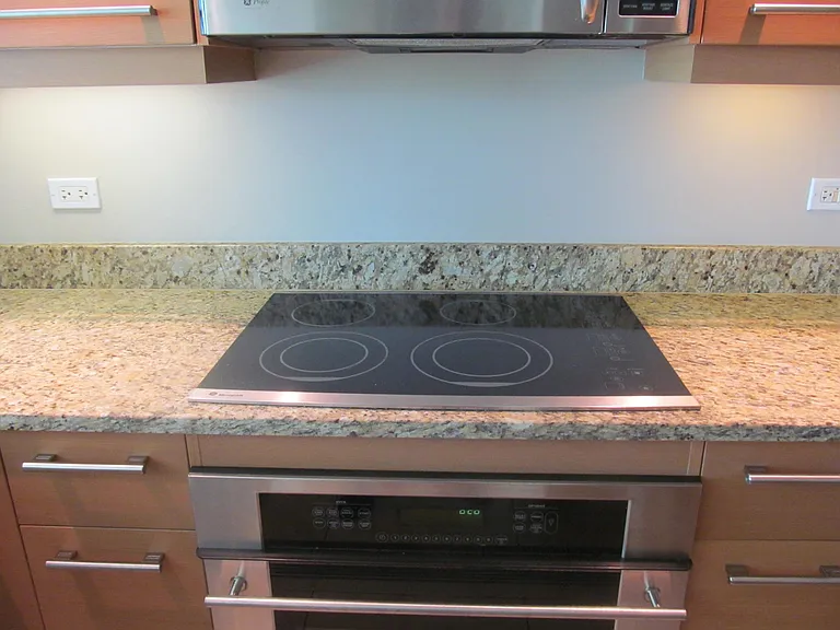 222 Karen Ave #1105 — Photo 16