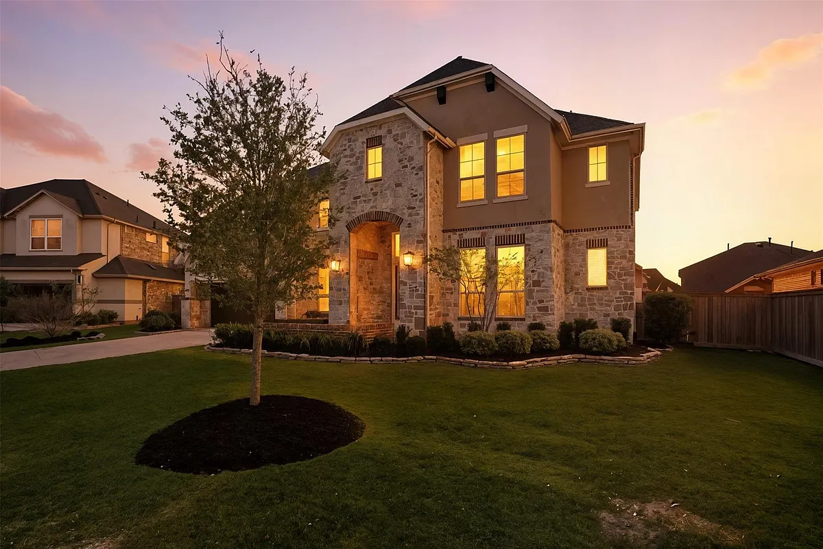 Building Photo - 21311 Blue Wood Aster Ct