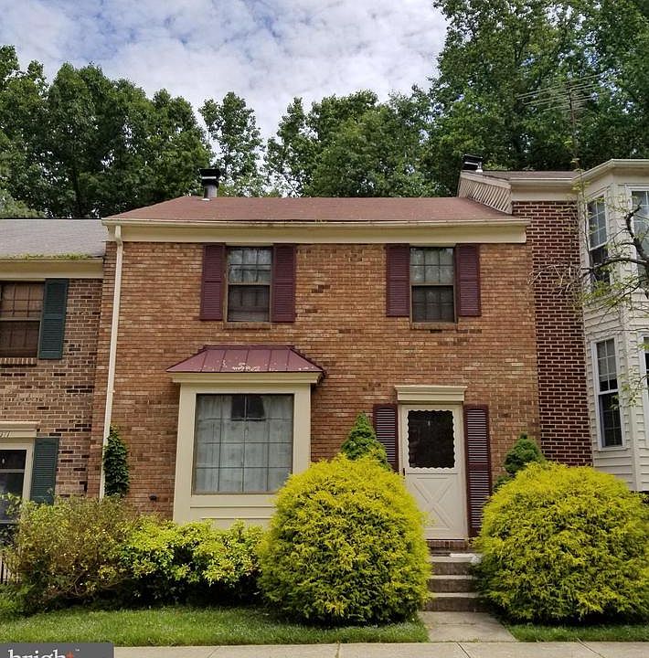 2nd image of 6073 Guildhall Ct