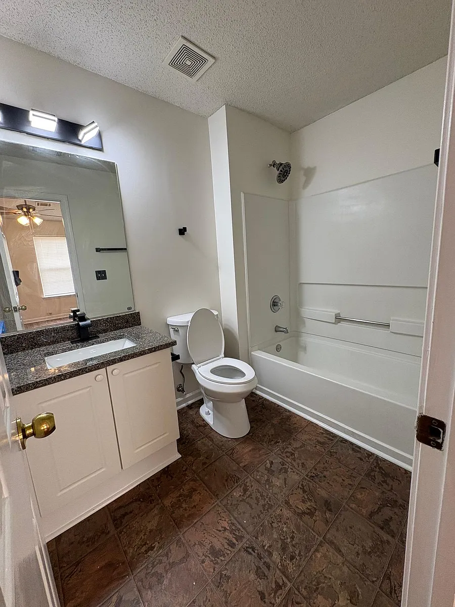 Building Photo - 118 Watercress Ct