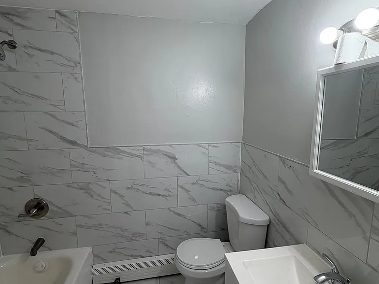 78 Grafton Ave #B10 — Photo 6