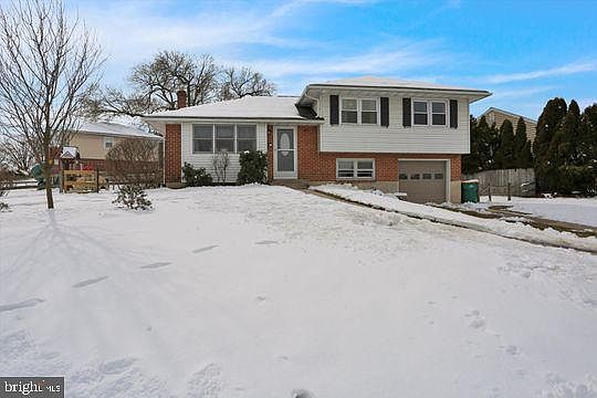 2nd image of 117 Montieth Ave