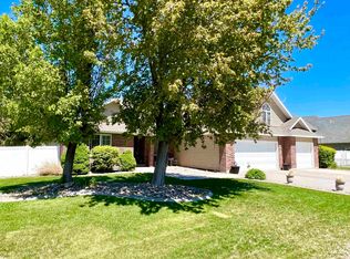 354 Greenbrier Dr, Heyburn, ID 83336