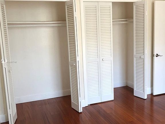 4th image of 625 Biltmore Way APT 705
