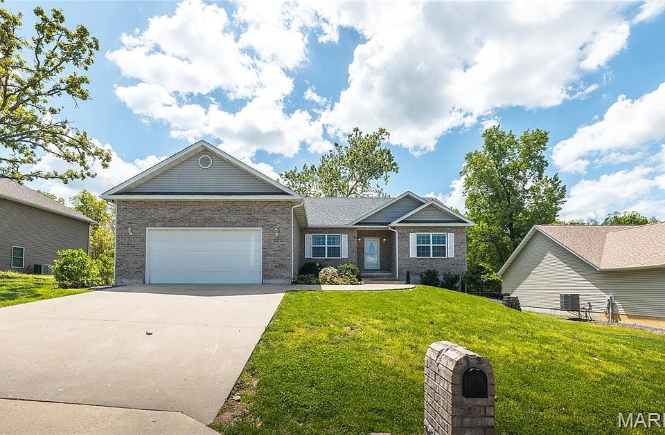 1st image of 308 Dana Renee Dr