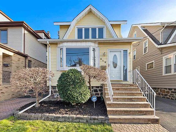 2nd image of 518 Longview Ave