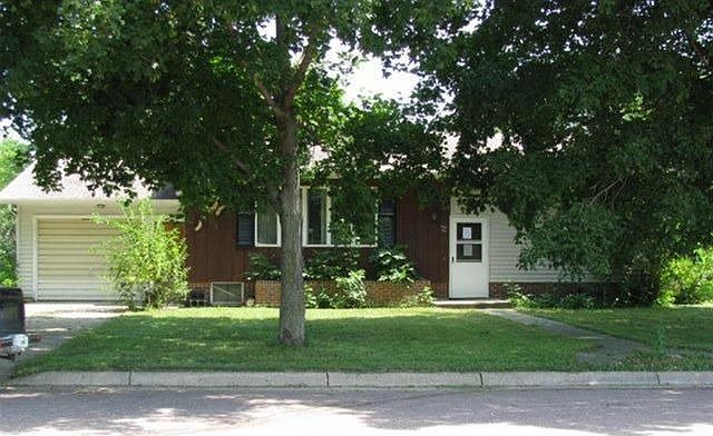 1st image of 110 15th St N