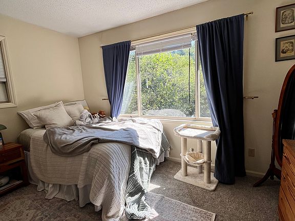 3rd image of 323 Tarleton Cir #1