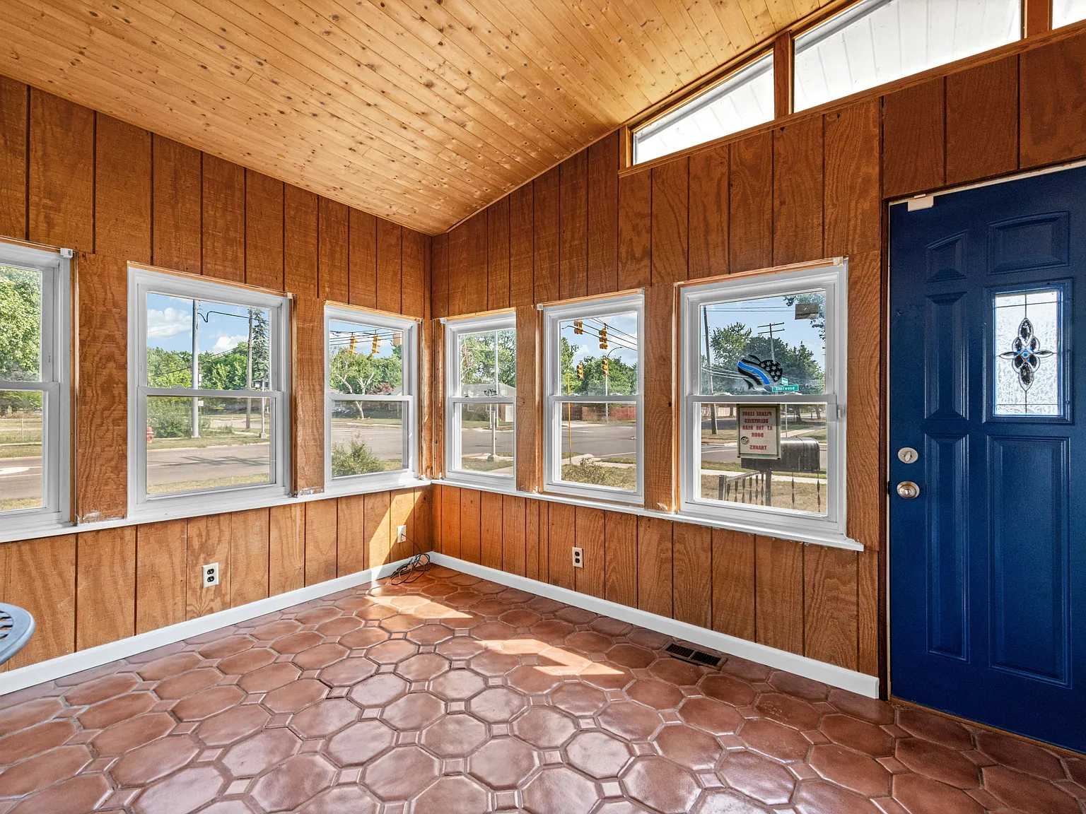 19485 Eastwood Drive - 1 — Photo 3