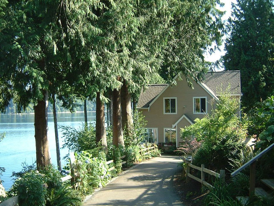 Main house and drive
