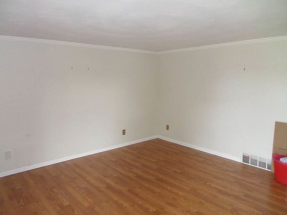 4th image of 116 Crescent Hill Dr